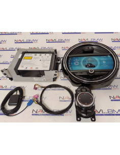 MINI CLUBMAN F54 EVO navigation system with 2022 software apple carplay