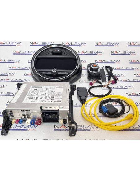 MINI Countryman F60 Touchscreen navigation system with carplay