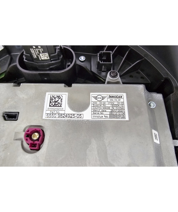 Mini Countryman LCI ID6 navigation system...