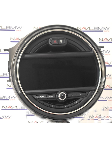 BMW F54 Clubman NBT display