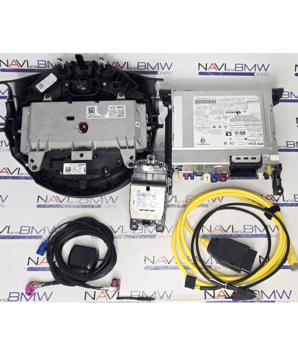 MINI Clubman F54 Touchscreen navigation system...