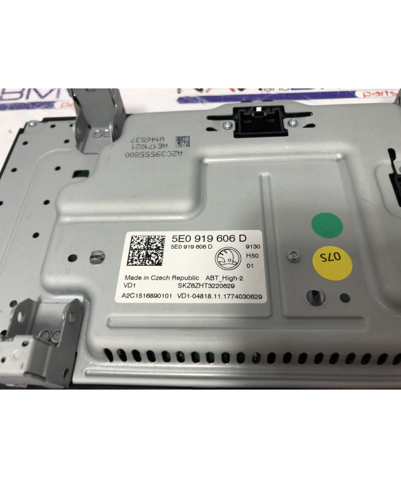 SKODA MIB 2.5 9.2" touchscreen system with DAB and SIM