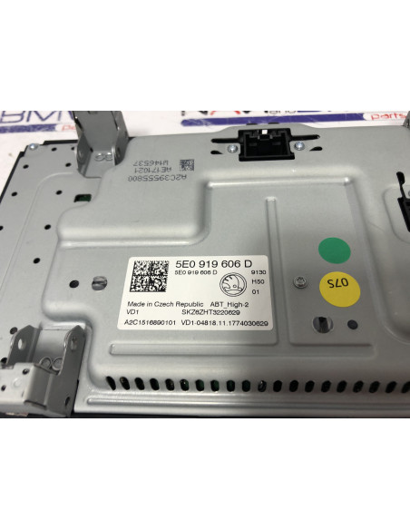 SKODA MIB 2.5 9.2" touchscreen system with DAB and SIM
