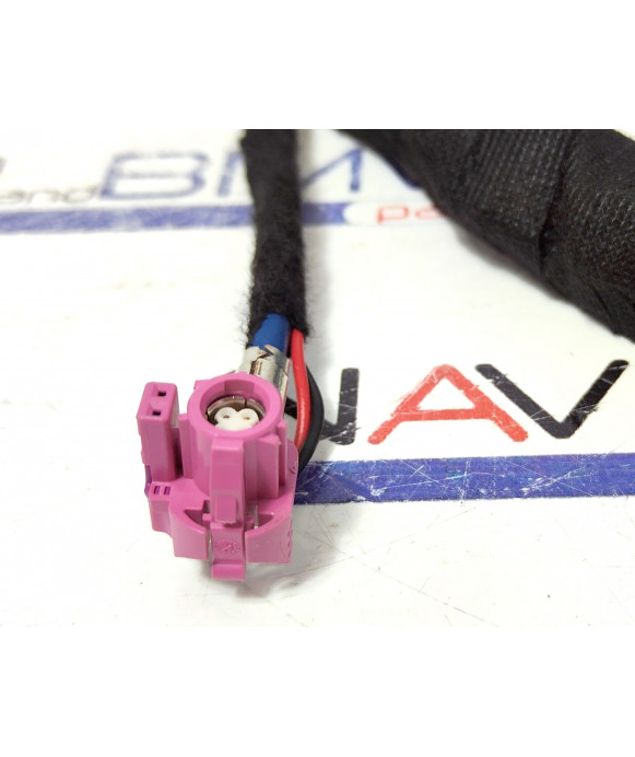 BMW NBT to EVO display cable with power converter